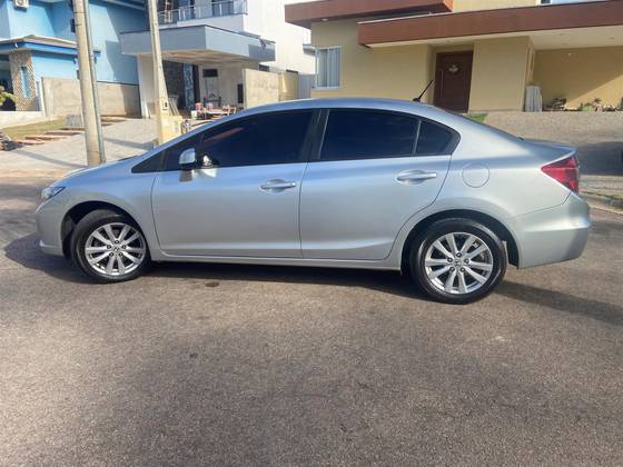 HONDA CIVIC 1.8 LXS 16V FLEX 4P AUTOMÁTICO